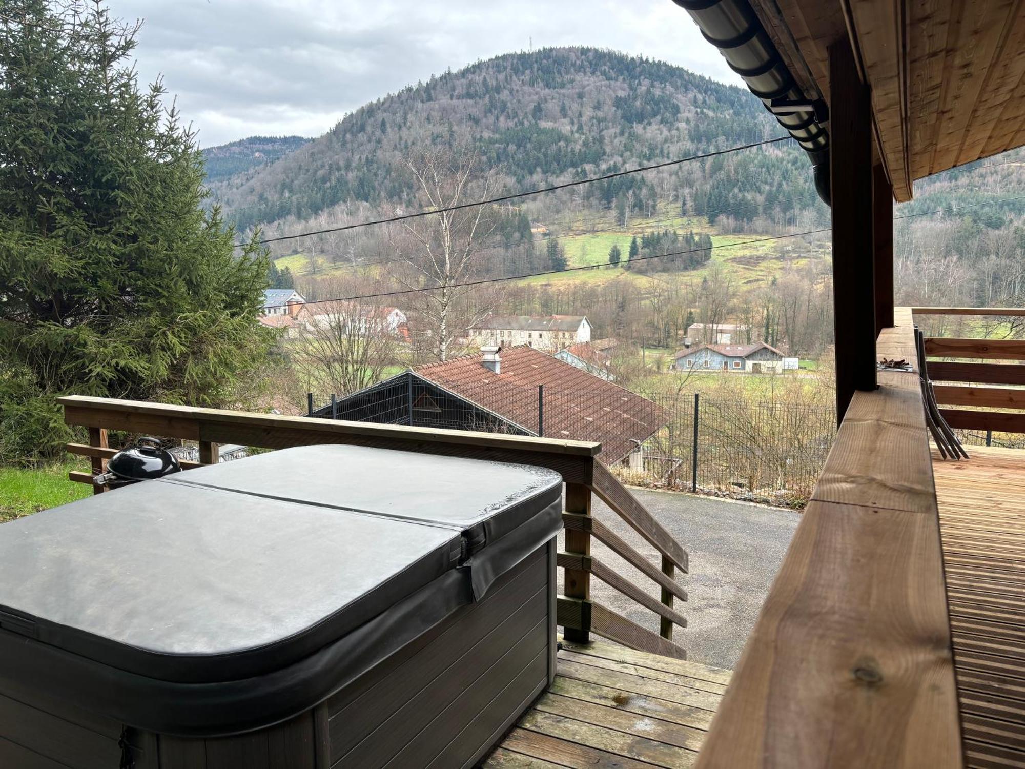 Chalet Du Faubourg & Jacuzzi, Proximite Gerardmer & La Bresse Rochesson Exterior foto